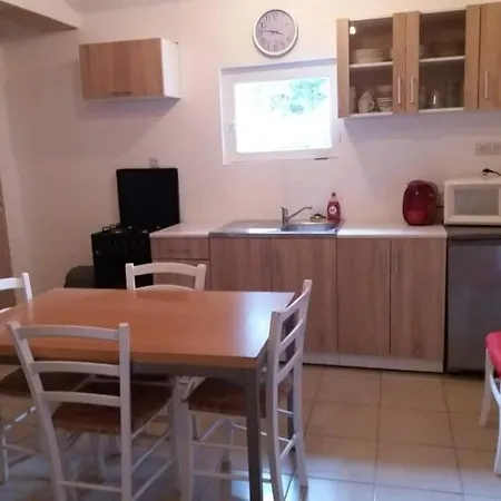 Location Petit Individuel Сasa de vacaciones Orgeres (Orne)